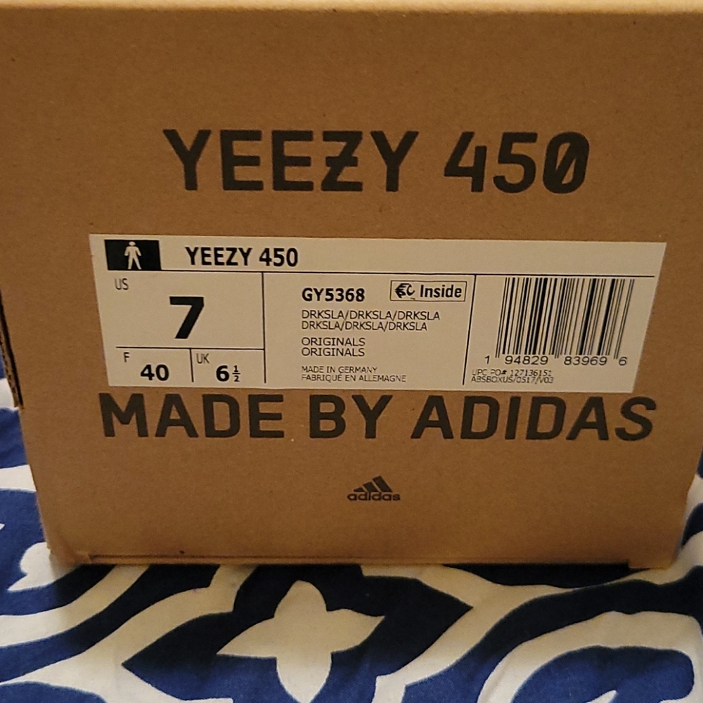 YEEZY  450